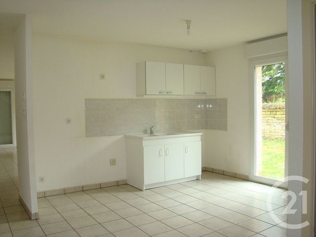 Maison &agrave; louer - 5 pi&egrave;ces - 110 m2 - Dompaire - 88 - LORRAINE