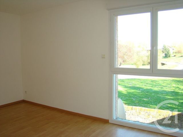 Maison &agrave; louer - 5 pi&egrave;ces - 110 m2 - Dompaire - 88 - LORRAINE