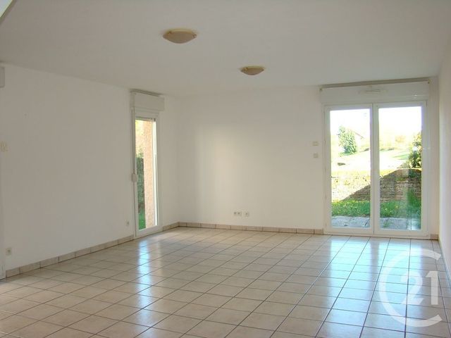 Maison &agrave; louer - 5 pi&egrave;ces - 110 m2 - Dompaire - 88 - LORRAINE