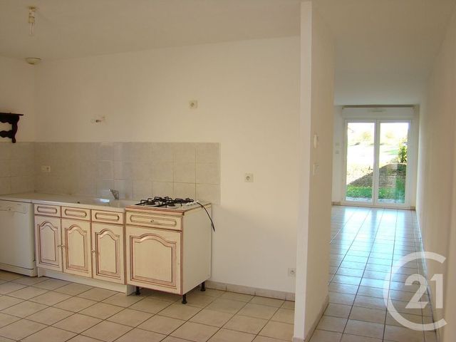 Maison &agrave; louer - 5 pi&egrave;ces - 110 m2 - Dompaire - 88 - LORRAINE