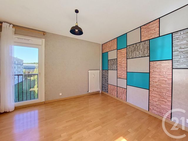 Appartement &agrave; vendre - 4 pi&egrave;ces - 75 m2 - Vittel - 88 - LORRAINE