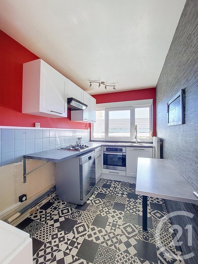 Appartement &agrave; vendre - 4 pi&egrave;ces - 75 m2 - Vittel - 88 - LORRAINE
