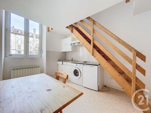 Appartement F1 &agrave; louer - 1 pi&egrave;ce - 23,60 m2 - Vittel - 88 - LORRAINE