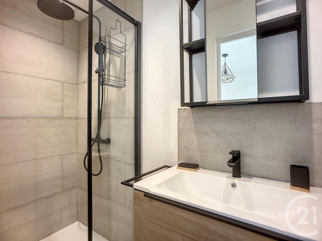 Appartement F2 &agrave; louer - 2 pi&egrave;ces - 42,55 m2 - Vittel - 88 - LORRAINE