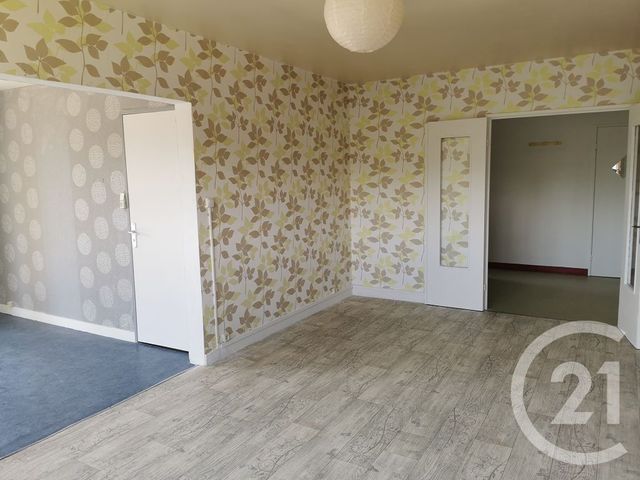 Appartement F3 &agrave; louer - 3 pi&egrave;ces - 79 m2 - Contrexeville - 88 - LORRAINE