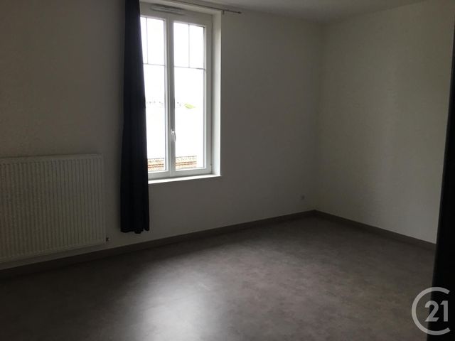 Appartement F4 &agrave; louer - 4 pi&egrave;ces - 102 m2 - Vittel - 88 - LORRAINE