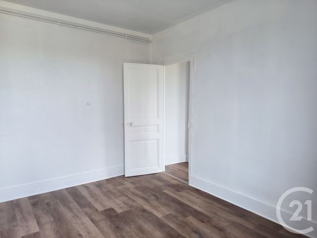 Appartement F2 &agrave; louer - 2 pi&egrave;ces - 41,87 m2 - Vittel - 88 - LORRAINE