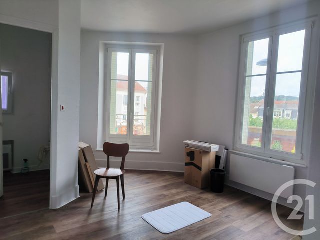 Appartement F2 &agrave; louer - 2 pi&egrave;ces - 41,87 m2 - Vittel - 88 - LORRAINE