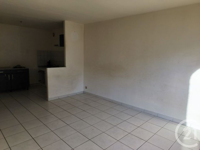 Appartement F2 &agrave; louer - 2 pi&egrave;ces - 57,95 m2 - Bulgneville - 88 - LORRAINE