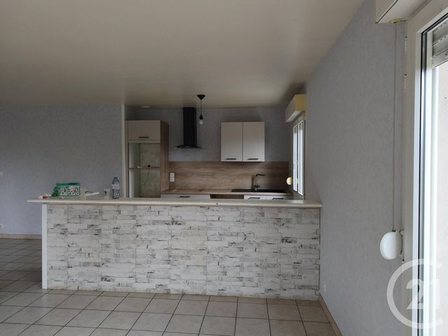 Maison &agrave; louer - 6 pi&egrave;ces - 90 m2 - Bulgneville - 88 - LORRAINE