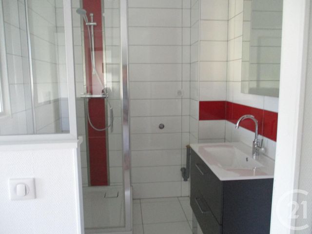 Appartement F2 &agrave; louer - 2 pi&egrave;ces - 35,74 m2 - Vittel - 88 - LORRAINE