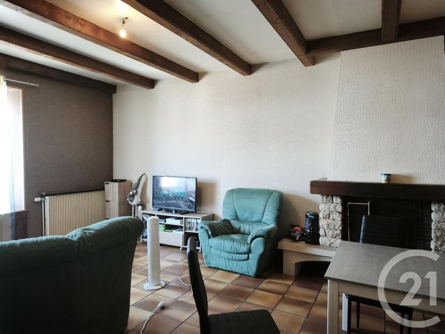 Appartement F4 &agrave; louer - 4 pi&egrave;ces - 115 m2 - Bulgneville - 88 - LORRAINE