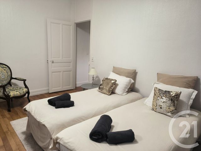 Appartement F4 &agrave; louer - 4 pi&egrave;ces - 80 m2 - Vittel - 88 - LORRAINE