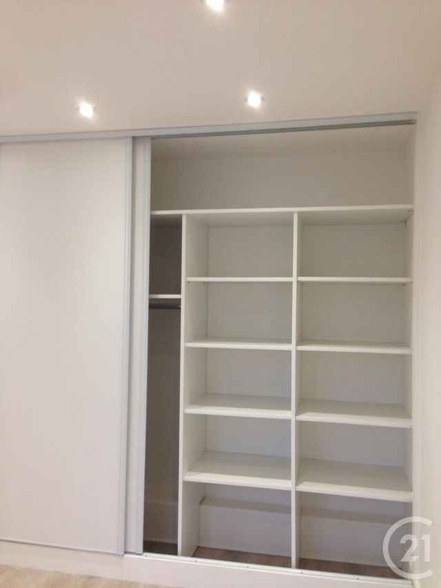 Appartement F2 &agrave; louer - 2 pi&egrave;ces - 35,06 m2 - Vittel - 88 - LORRAINE