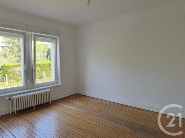 Maison &agrave; louer - 5 pi&egrave;ces - 103 m2 - Vittel - 88 - LORRAINE