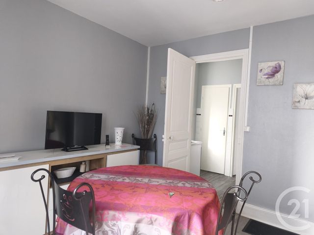 Appartement F2 &agrave; louer - 2 pi&egrave;ces - 33 m2 - Vittel - 88 - LORRAINE