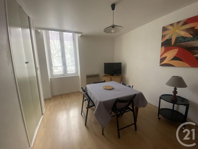 Appartement F2 &agrave; louer - 2 pi&egrave;ces - 38,27 m2 - Vittel - 88 - LORRAINE