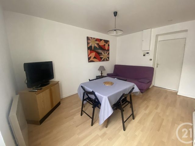 Appartement F2 &agrave; louer - 2 pi&egrave;ces - 38,27 m2 - Vittel - 88 - LORRAINE