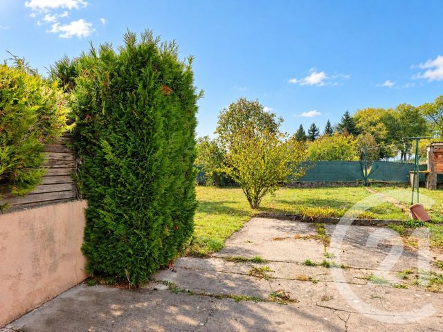 Maison &agrave; louer - 5 pi&egrave;ces - 135 m2 - Vittel - 88 - LORRAINE