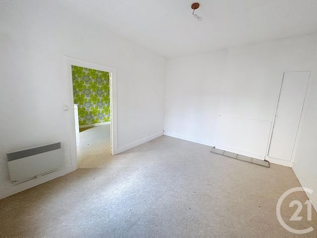 Afficher la photo en grand Appartement F4 à vendre - 4 pièces - 78,08 m2 - Epernay - 51 - CHAMPAGNE-ARDENNE