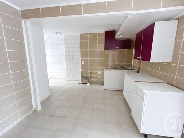 Afficher la photo en grand Appartement F4 à vendre - 4 pièces - 78,08 m2 - Epernay - 51 - CHAMPAGNE-ARDENNE