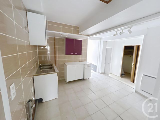 Afficher la photo en grand Appartement F4 à vendre - 4 pièces - 78,08 m2 - Epernay - 51 - CHAMPAGNE-ARDENNE