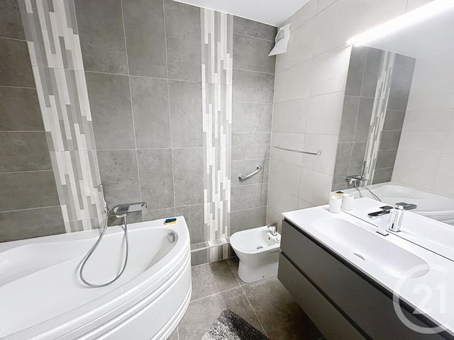 Appartement F4 à vendre - 4 pièces - 105,64 m2 - Epernay - 51 - CHAMPAGNE-ARDENNE