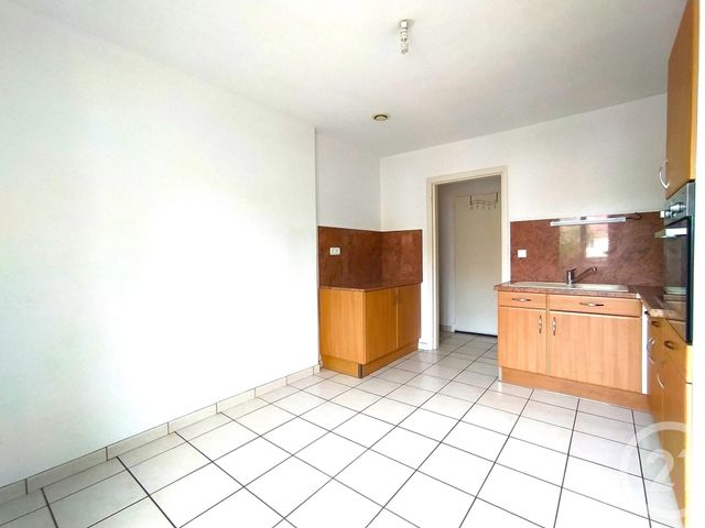 Appartement F2 à louer - 2 pièces - 46,89 m2 - Epernay - 51 - CHAMPAGNE-ARDENNE