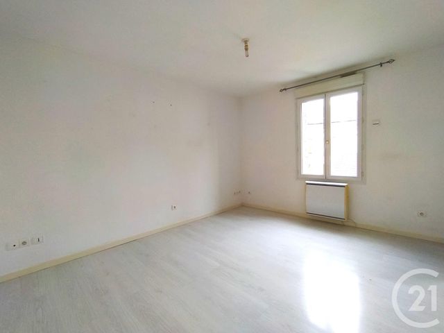 Appartement F2 à louer - 2 pièces - 46,89 m2 - Epernay - 51 - CHAMPAGNE-ARDENNE