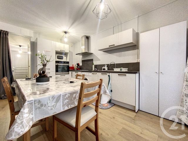 Appartement F2 &agrave; louer - 2 pi&egrave;ces - 40,50 m2 - Epernay - 51 - CHAMPAGNE-ARDENNE