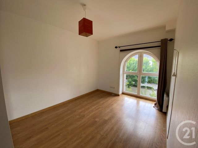Appartement F3 &agrave; louer - 3 pi&egrave;ces - 59,92 m2 - Epernay - 51 - CHAMPAGNE-ARDENNE