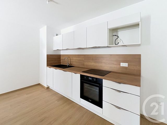 Appartement &agrave; louer - 3 pi&egrave;ces - 63,68 m2 - Epernay - 51 - CHAMPAGNE-ARDENNE