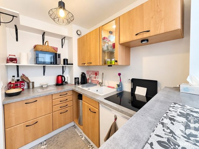 Appartement Studio &agrave; vendre - 1 pi&egrave;ce - 30,16 m2 - Fontainebleau - 77 - ILE-DE-FRANCE