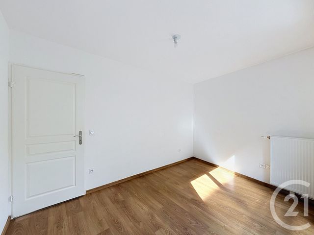 Appartement F4 &agrave; vendre - 4 pi&egrave;ces - 79,59 m2 - Fontainebleau - 77 - ILE-DE-FRANCE