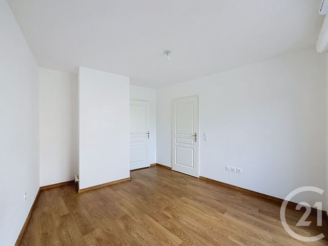 Appartement F4 &agrave; vendre - 4 pi&egrave;ces - 79,59 m2 - Fontainebleau - 77 - ILE-DE-FRANCE