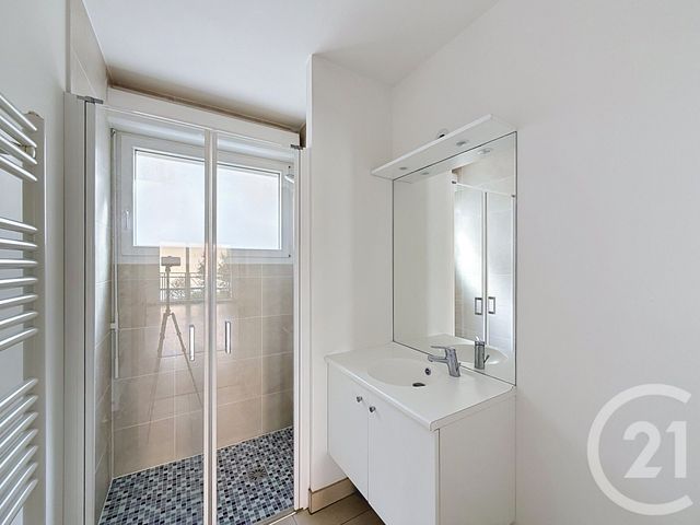 Appartement F4 &agrave; vendre - 4 pi&egrave;ces - 79,59 m2 - Fontainebleau - 77 - ILE-DE-FRANCE