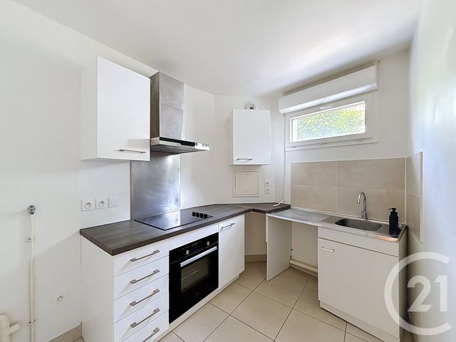 Appartement F4 &agrave; vendre - 4 pi&egrave;ces - 79,59 m2 - Fontainebleau - 77 - ILE-DE-FRANCE