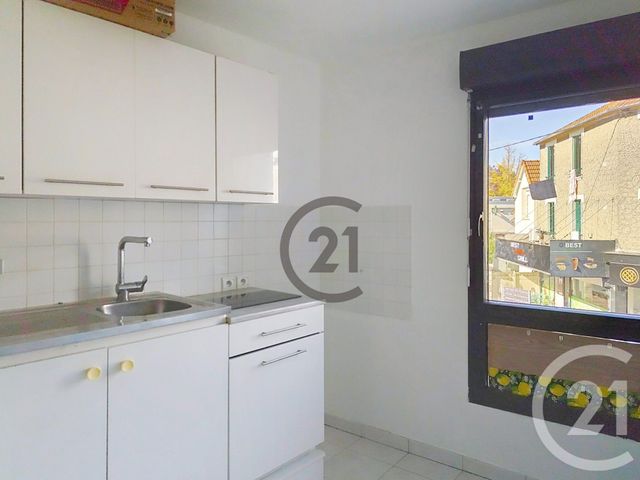Appartement F3 &agrave; louer - 3 pi&egrave;ces - 69,20 m2 - Savigny Sur Orge - 91 - ILE-DE-FRANCE