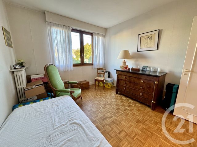 Afficher la photo en grand Appartement F6 à vendre - 6 pièces - 111,69 m2 - Avon - 77 - ILE-DE-FRANCE