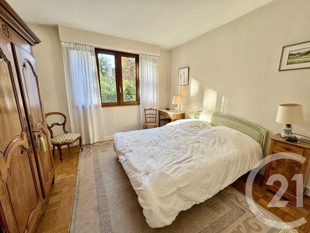 Afficher la photo en grand Appartement F6 à vendre - 6 pièces - 111,69 m2 - Avon - 77 - ILE-DE-FRANCE