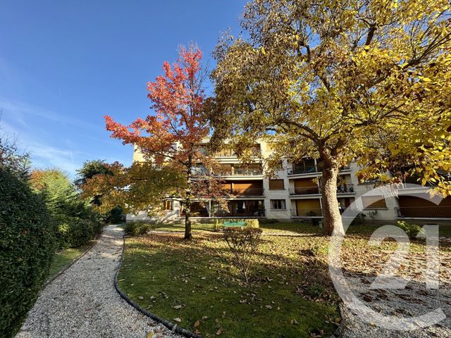 Afficher la photo en grand Appartement F6 à vendre - 6 pièces - 111,69 m2 - Avon - 77 - ILE-DE-FRANCE