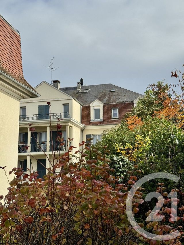 Afficher la photo en grand Appartement Studio à vendre - 1 pièce - 31,41 m2 - Fontainebleau - 77 - ILE-DE-FRANCE
