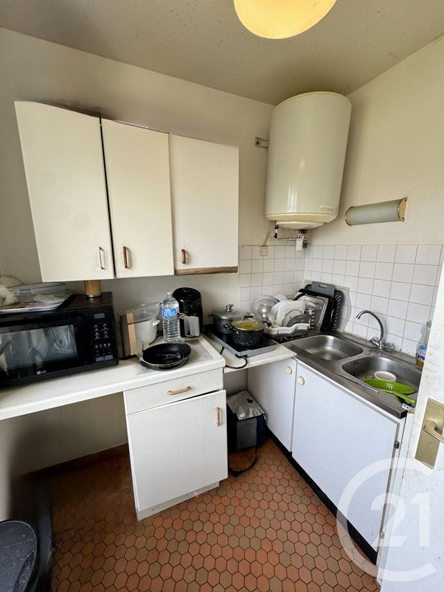 Afficher la photo en grand Appartement Studio à vendre - 1 pièce - 31,41 m2 - Fontainebleau - 77 - ILE-DE-FRANCE