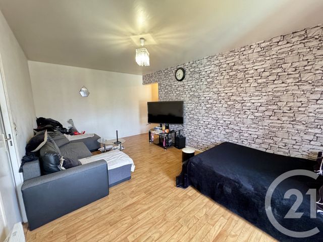 Afficher la photo en grand Appartement Studio à vendre - 1 pièce - 31,41 m2 - Fontainebleau - 77 - ILE-DE-FRANCE