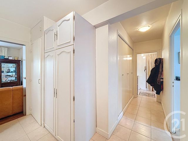 Appartement F4 &agrave; vendre - 4 pi&egrave;ces - 78,67 m2 - Fontainebleau - 77 - ILE-DE-FRANCE