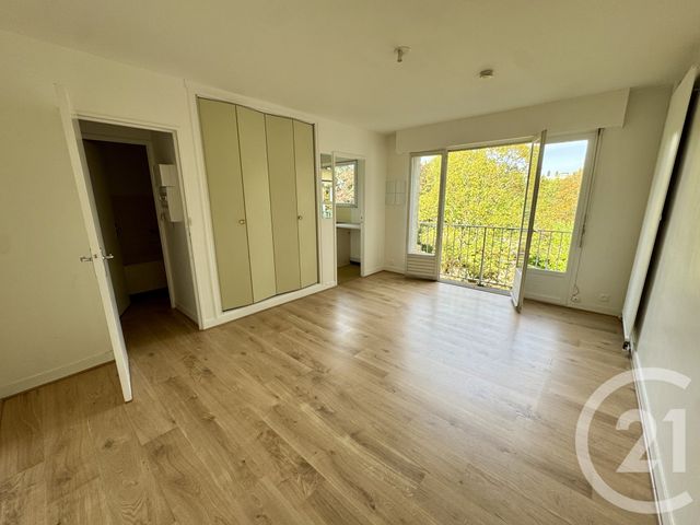 Appartement Studio à vendre - 1 pièce - 28,40 m2 - Fontainebleau - 77 - ILE-DE-FRANCE