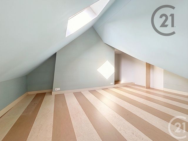 Appartement 5 pieces &agrave; vendre - 5 pi&egrave;ces - 108,72 m2 - Fontainebleau - 77 - ILE-DE-FRANCE