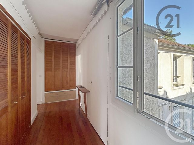 Appartement 5 pieces &agrave; vendre - 5 pi&egrave;ces - 108,72 m2 - Fontainebleau - 77 - ILE-DE-FRANCE