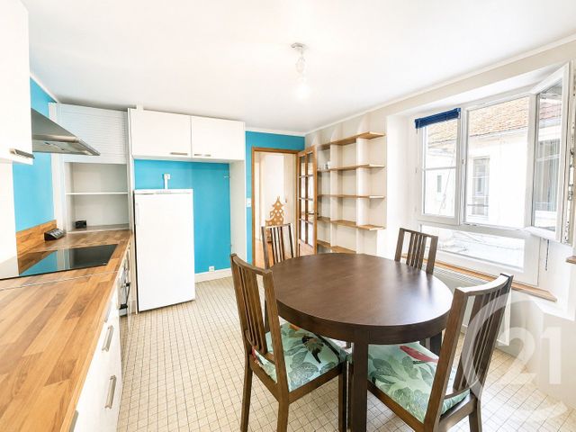 Appartement 5 pieces &agrave; vendre - 5 pi&egrave;ces - 108,72 m2 - Fontainebleau - 77 - ILE-DE-FRANCE