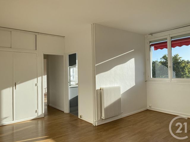 Appartement à louer - 2 pièces - 42,12 m2 - Fontainebleau - 77 - ILE-DE-FRANCE